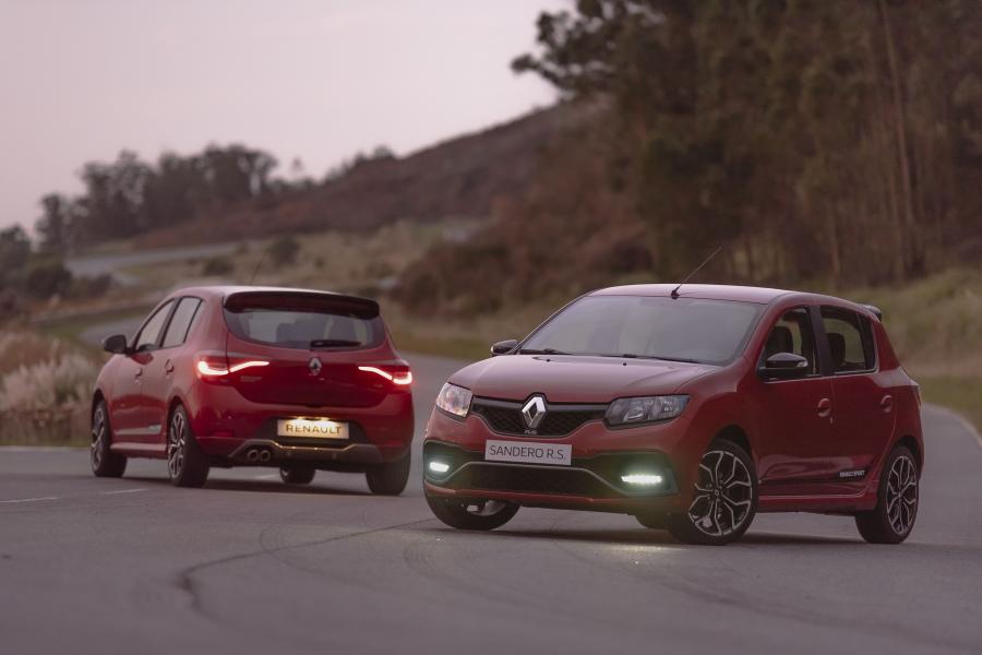  Renault Sandero R.S. 2019 года  (фото 34 из 49)